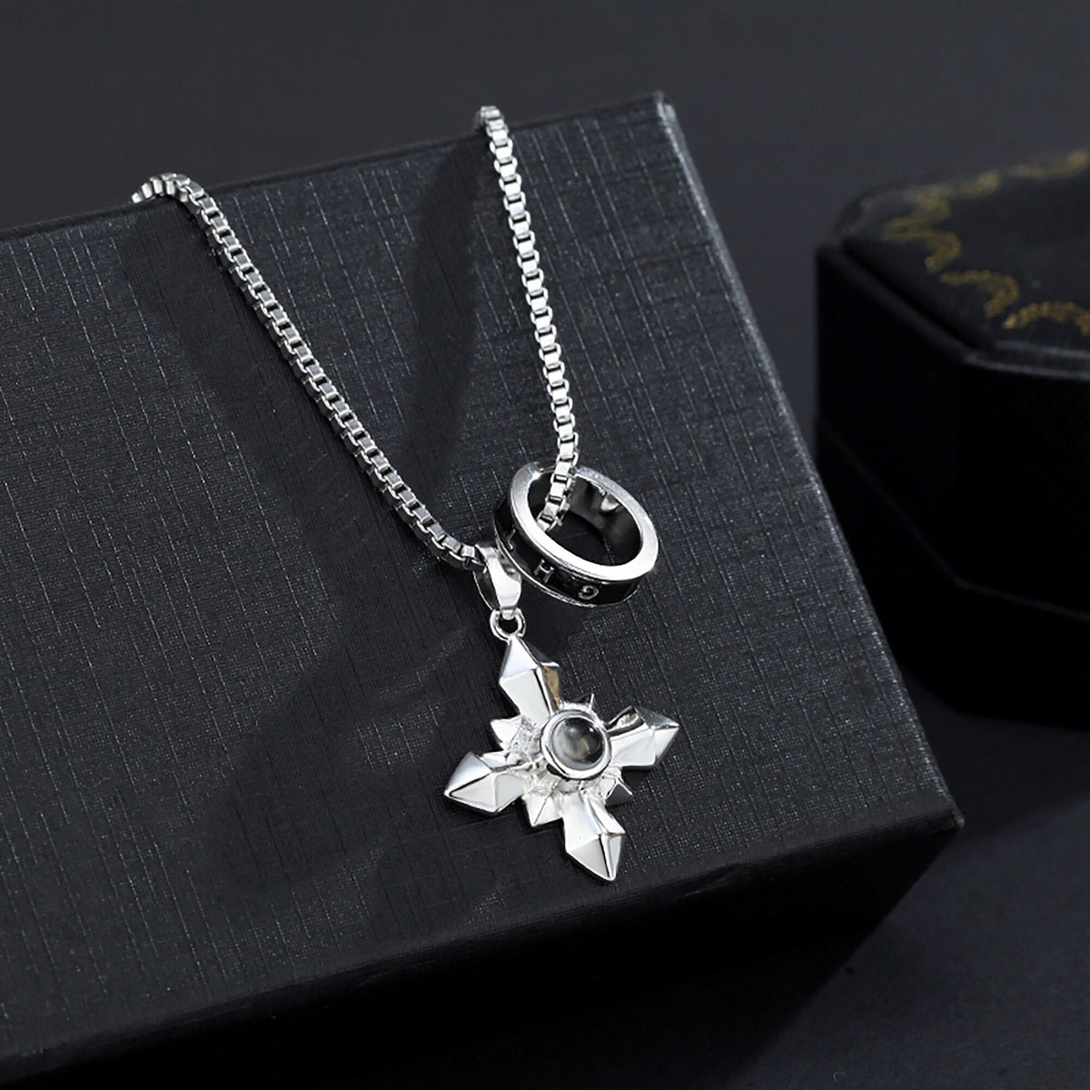 Customized photo ringProjection Necklace  Pendant Jewelry For Lover Girlfriend